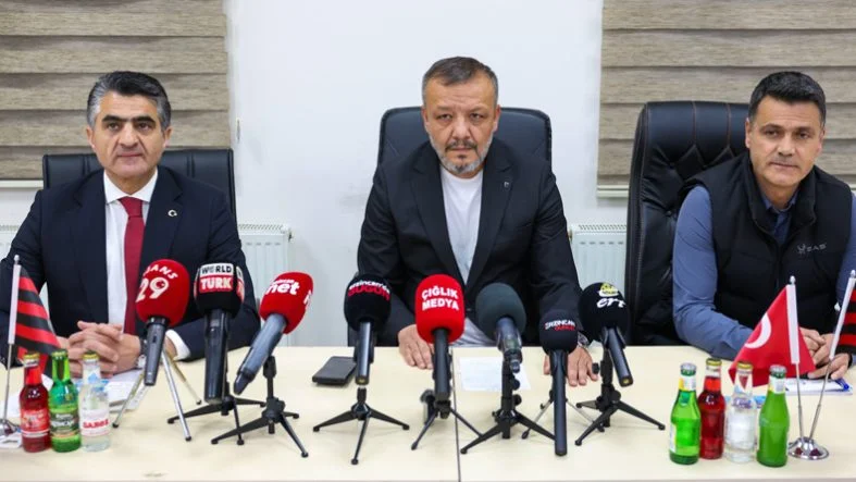 Anagold 24 Erzincanspor Yönetim Kurulu üyeleri