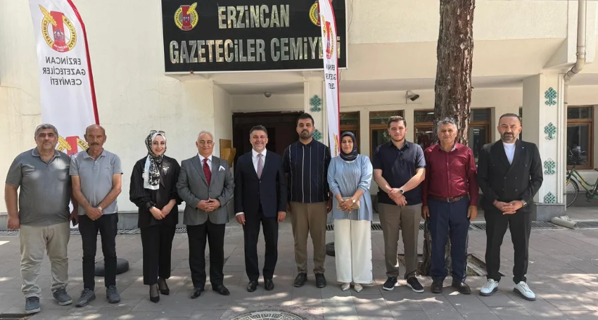AK Parti Erzincan Teşkilatından Erzincan Gazeteciler Cemiyeti’ne Anlamlı Ziyaret